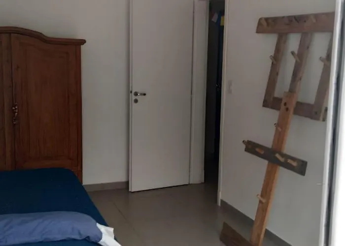 Depto Centrico, Primer Piso, Camas Individuales Separadas
